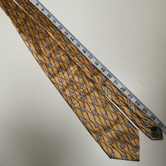 Vintage Valentino Silk Made in Italy Tie - Picture 7 of 7